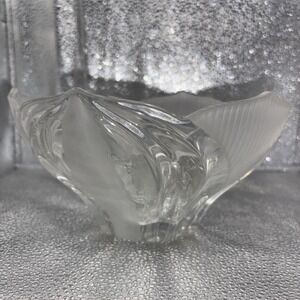 VTG Imperlux Lead Crystal Cut Bowl Dogwood Pattern Frosted Clear‎ Fruit Punch